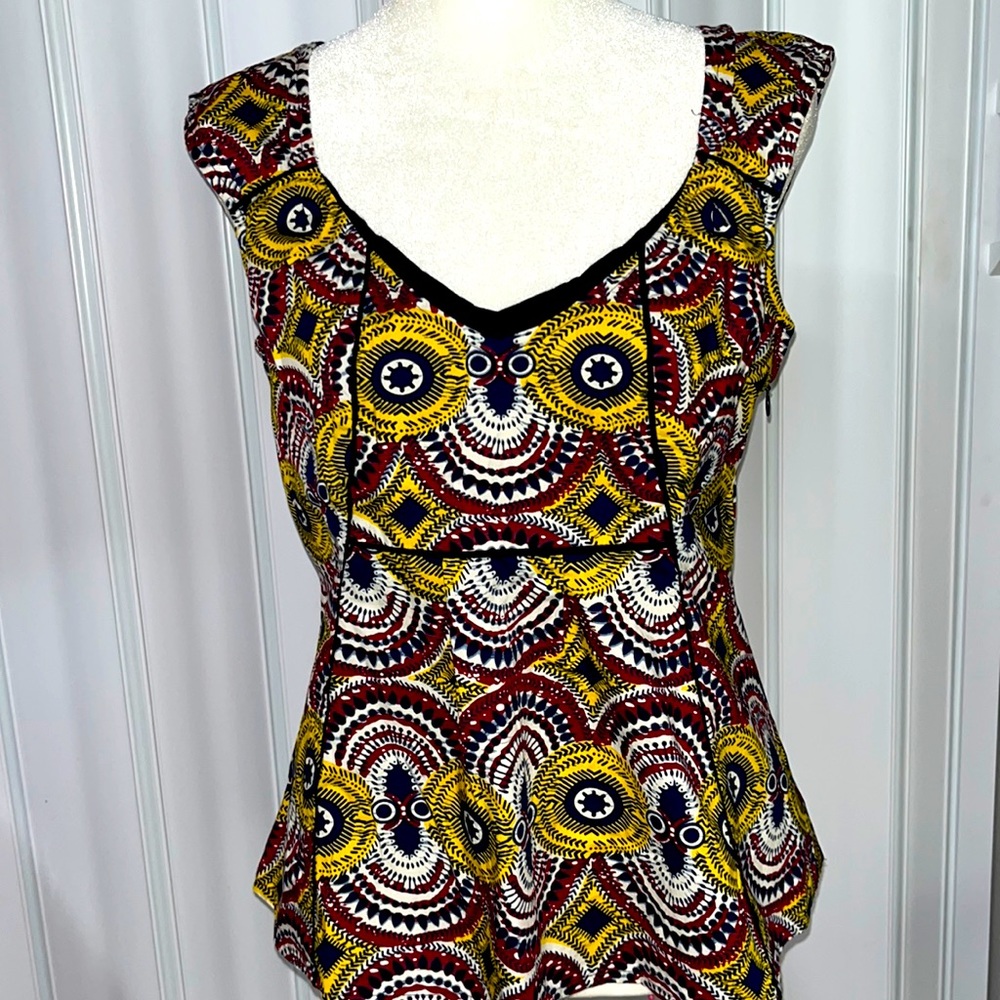 Anthropologie fitted summer top in yellow, maroon and blue, size 6
